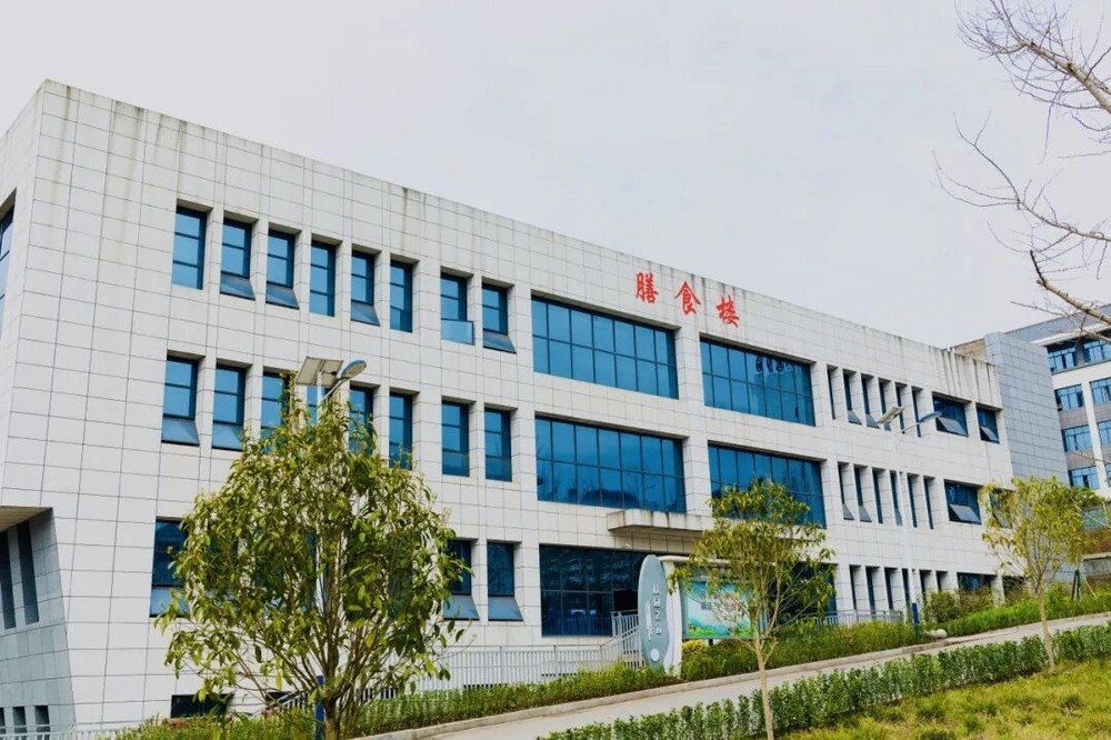 达州全星职业技术学校教学楼